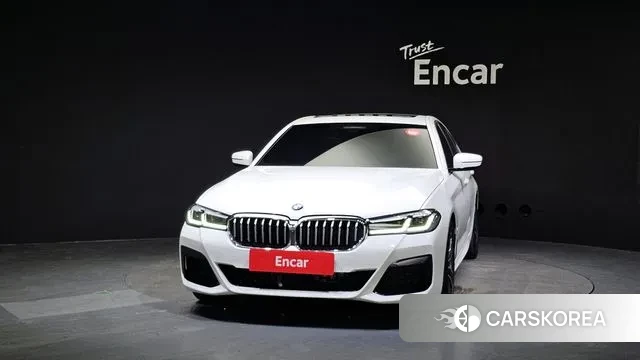 BMW 5 Series (G30) id 3012451 из Кореи 13