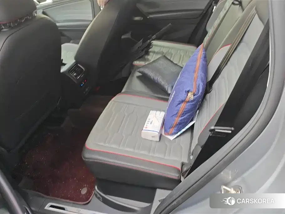 Volkswagen Tiguan L id 4545751 из Китая 8