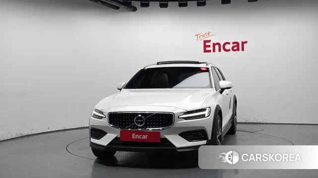 Volvo V60 Cross-Country 2nd Generation id 3459600 из Кореи 13