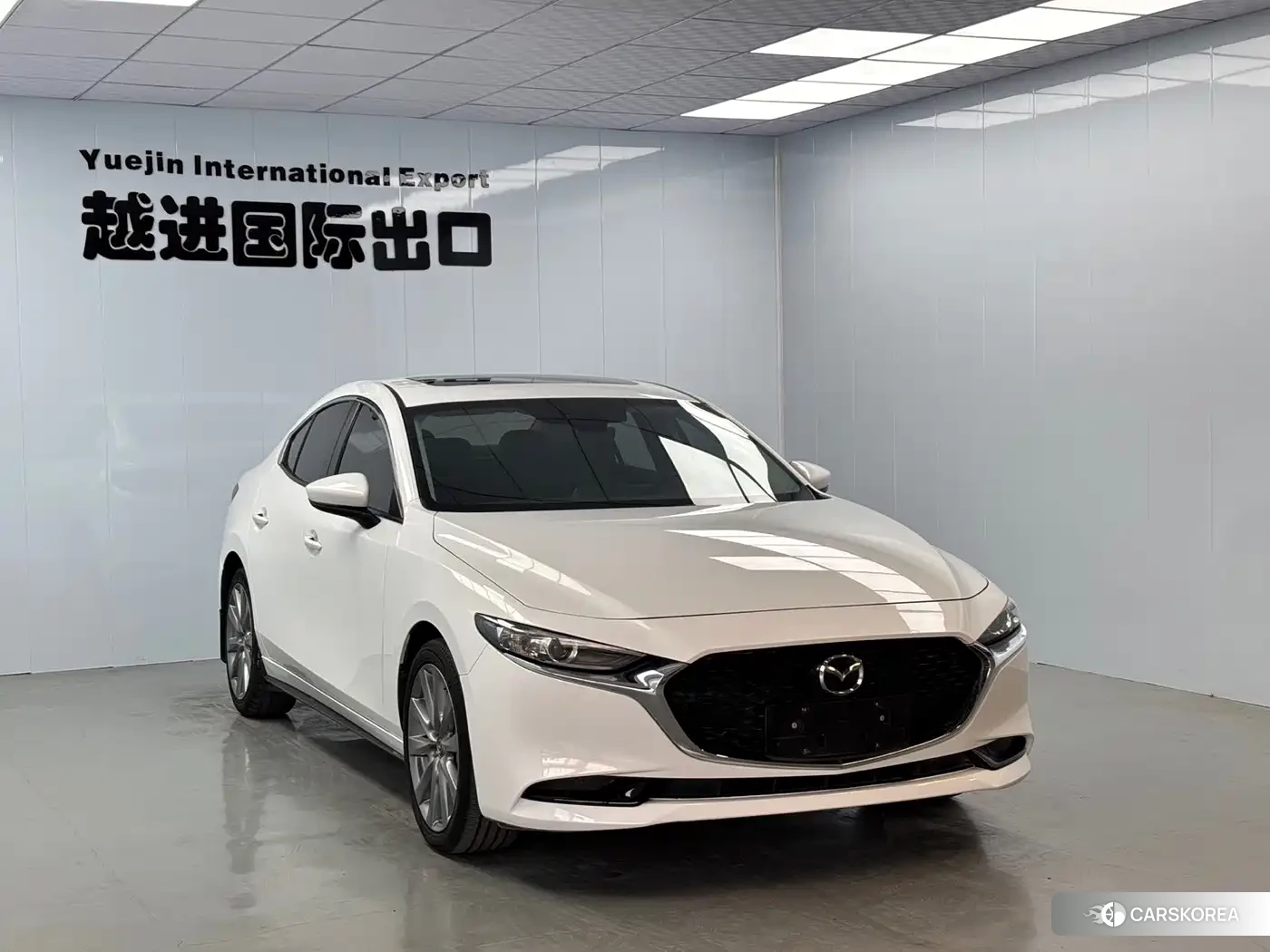 Mazda 3 2021 Белый из Китая, фото 3