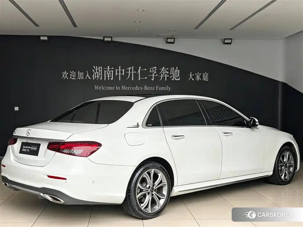 Mercedes-Benz E-Class id 4545914 из Китая 8