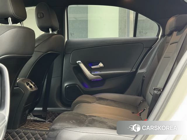 Mercedes-Benz Class A 2021 Белый из Китая, фото 3