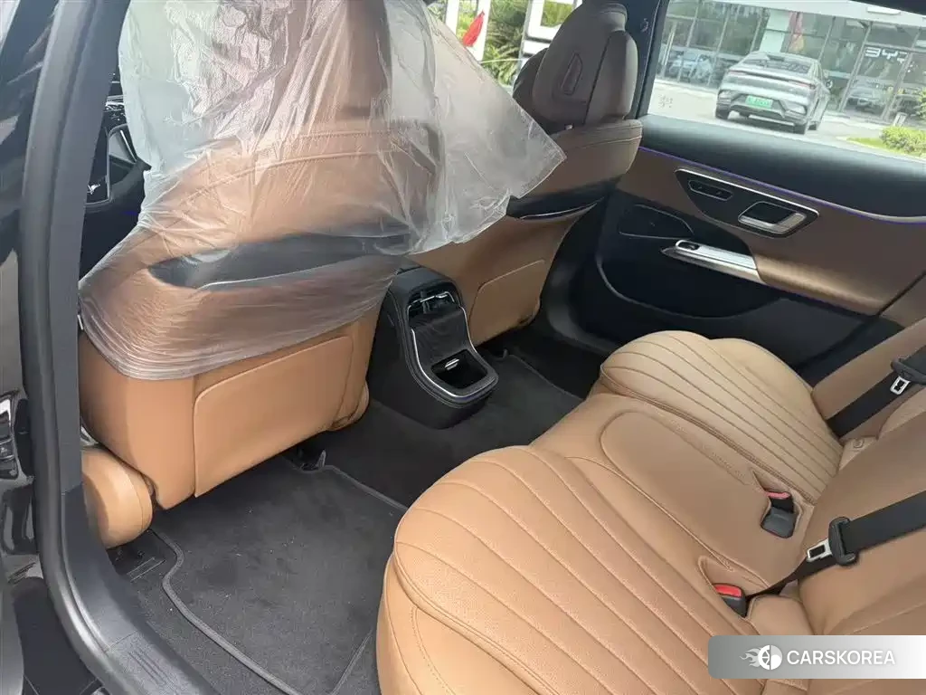 Mercedes-Benz E-Class 2026 Черный из Китая, фото 3