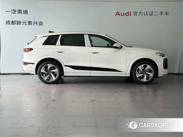 Audi Q6L e-tron 2026 Белый из Китая, фото 5