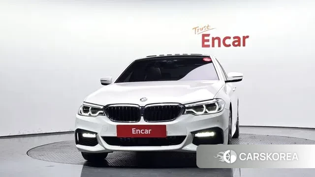 BMW 5 Series (G30) id 3703897 из Кореи 13