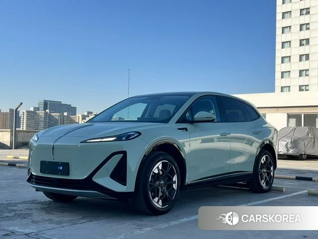 Red flag Tiangong 06 2026 Серебристо-серый из Китая, фото 3