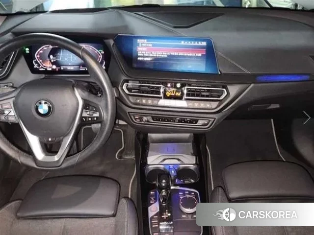 BMW 1 Series (F40) 2023 Белый из Кореи, фото 3