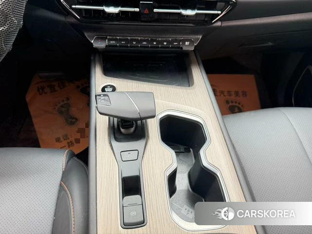Chang'an CS75 id 4400083 из Китая 17
