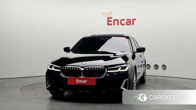 BMW 5 Series (G30) id 3793664 из Кореи 13