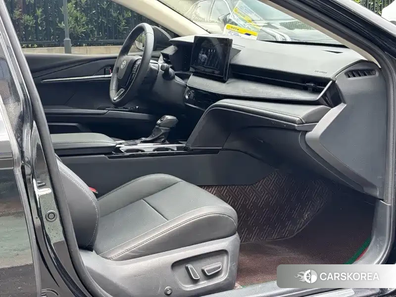 Toyota Camry 2024 Черный из Китая, фото 3