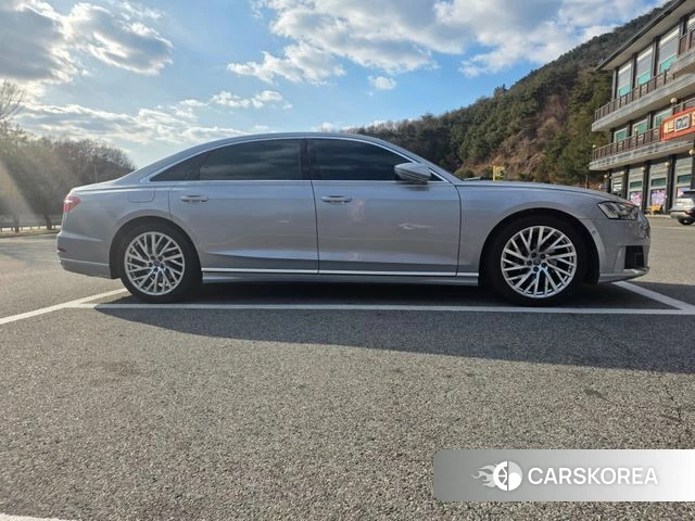 Audi A8 (D5) 2020 Серебряный из Кореи, фото 3