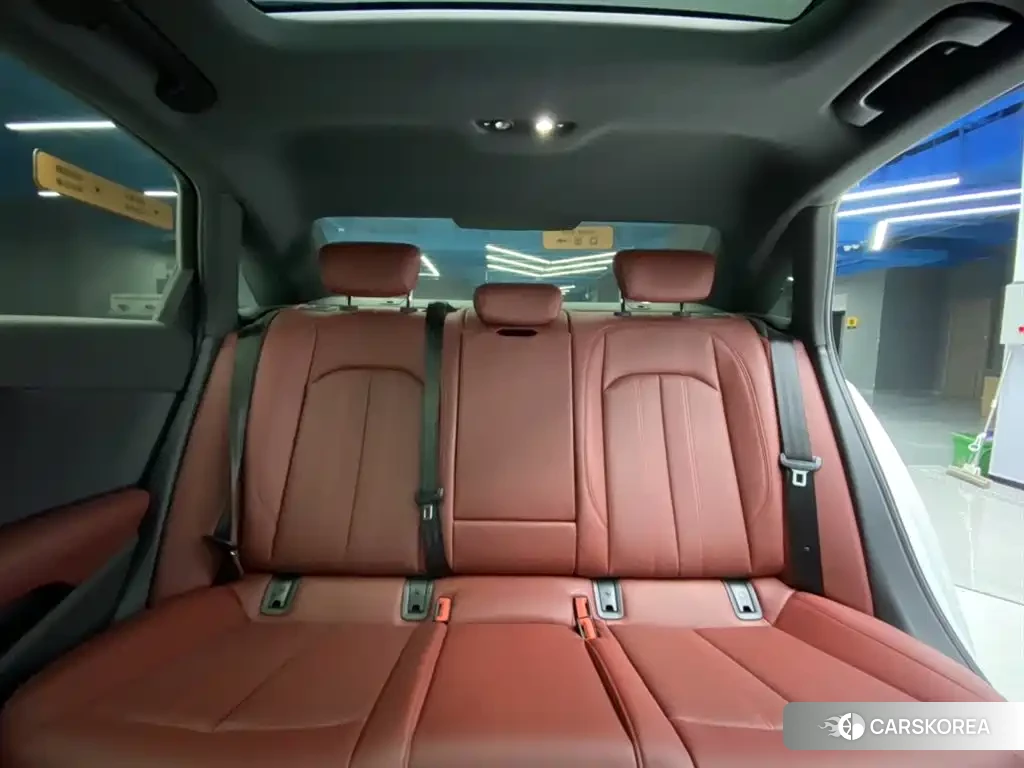 Audi A4L id 4576393 из Китая 23