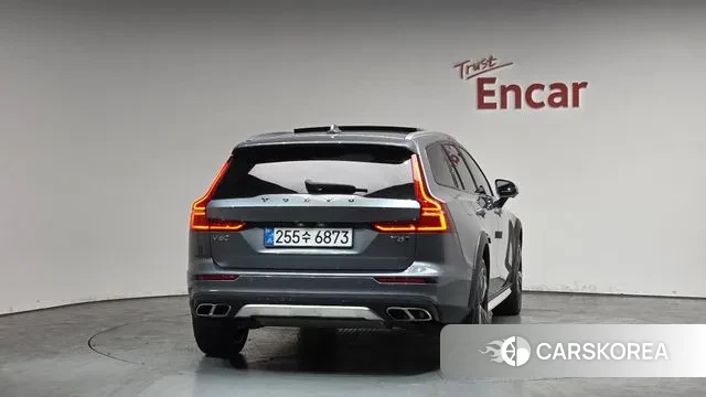 Volvo V60 Cross-Country 2nd Generation id 3778473 из Кореи 13