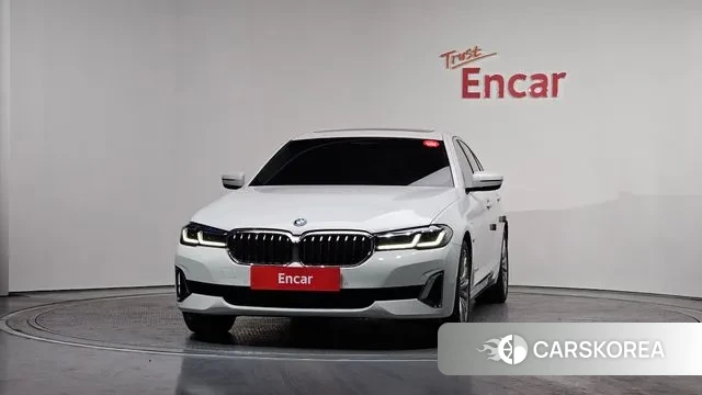 BMW 5 Series (G30) id 3610873 из Кореи 13