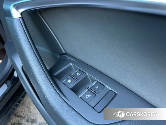Audi A6L id 4307502 из Китая 9