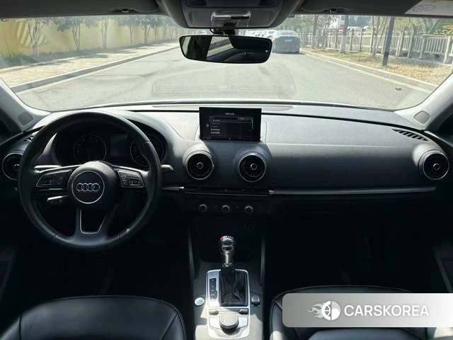 Audi A3 2020 Белый из Китая, фото 3