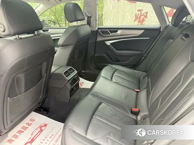 Audi A7 2022 Темно-серый из Китая, фото 3