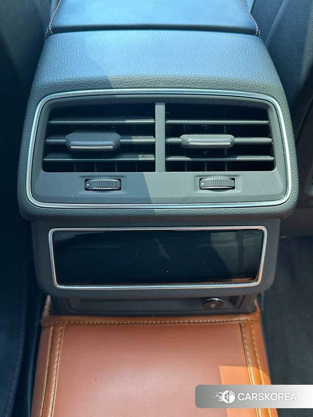 Audi A6L id 4336351 из Китая 9