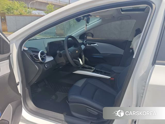 Chevrolet Cruze 2023 Белый из Китая, фото 5