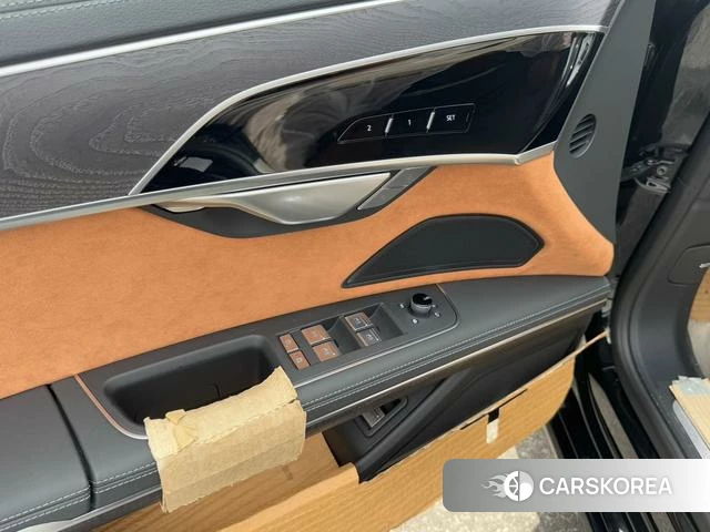 Audi A8 id 4263935 из Китая 15