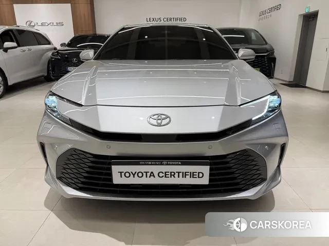 Toyota Camry (XV80) 2025 Серебряный из Кореи, фото 6