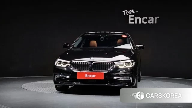 BMW 5 Series (G30) id 3500047 из Кореи 13