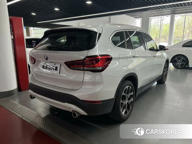 BMW X1 2022 Белый из Китая, фото 3