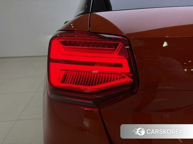 Audi Q2L id 4215216 из Китая 13
