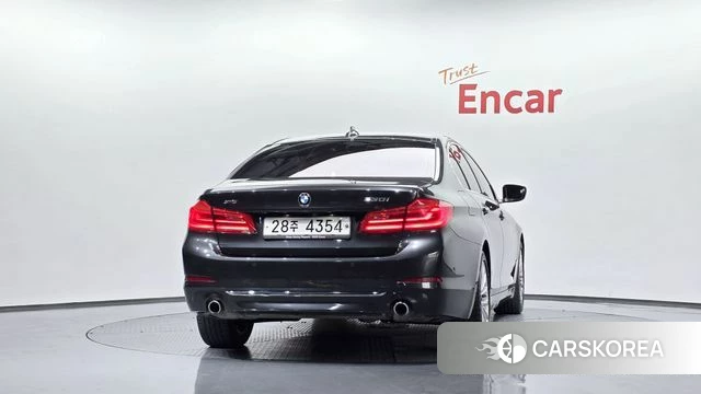 BMW 5 Series (G30) id 4294939 из Кореи 23
