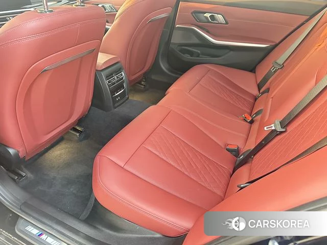 BMW 3 series 2025 Черный из Китая, фото 6
