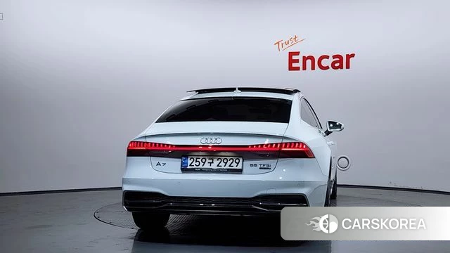 Audi A7 (4K) id 4187639 из Кореи 23