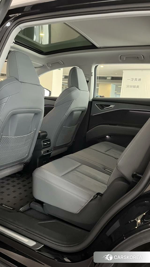 Audi Q5 e-tron 2025 Черный из Китая, фото 3
