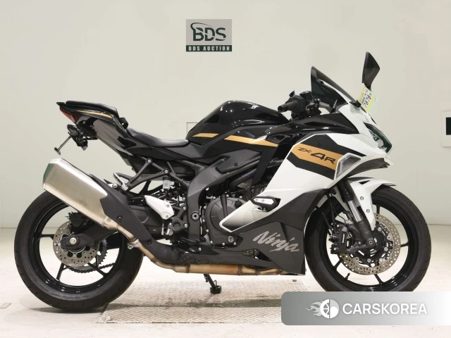 Kawasaki ZX-4R SE 2025 из Японии, фото 2