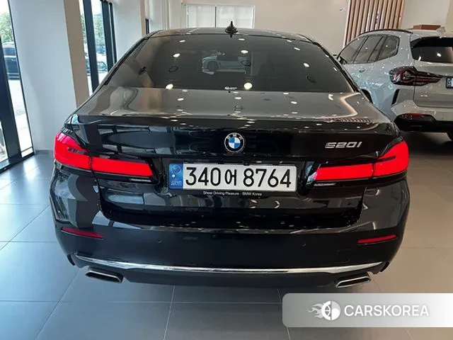 BMW 5 Series (G30) id 3043183 из Кореи 12