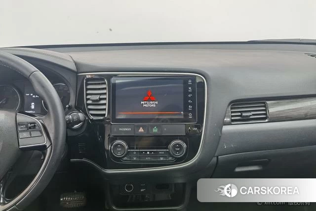 Mitsubishi  Outlander id 4253568 из Китая 16