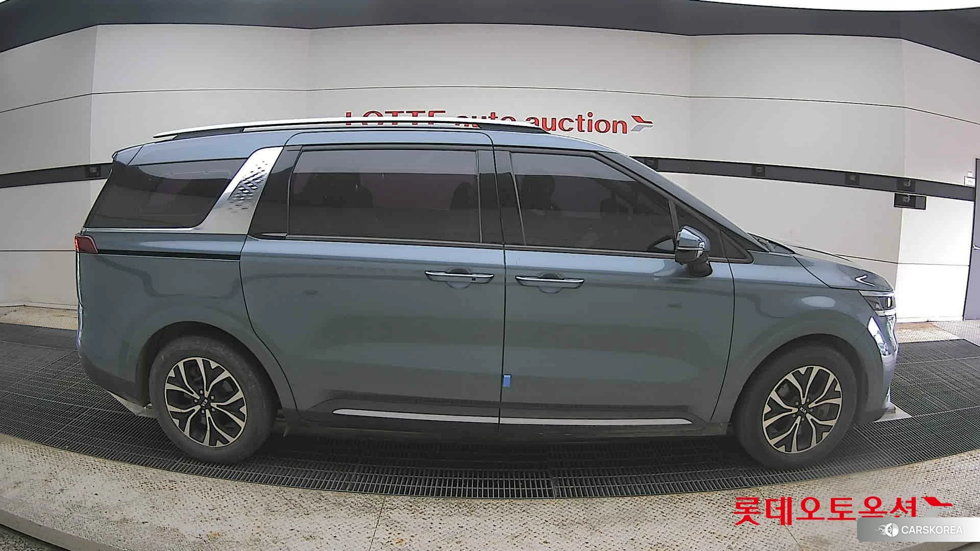 Kia Carnival id 4347376 из Кореи 23