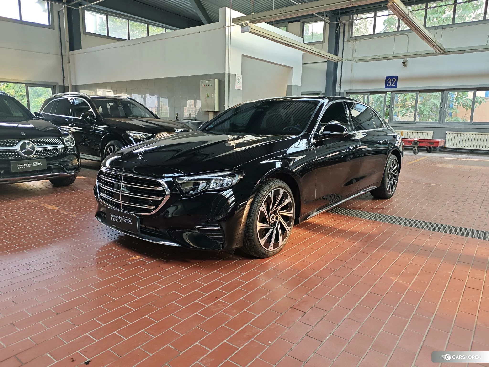 Mercedes-Benz E-class 2024 Черный из Китая, фото 3