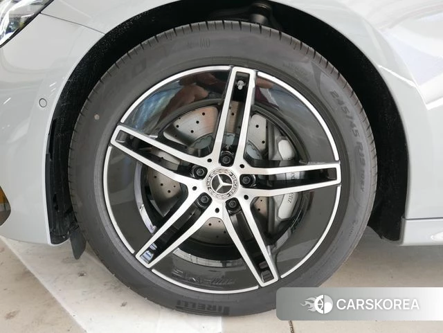 Mercedes-Benz E-Class W214 2026 Цвет галактики из Кореи, фото 5