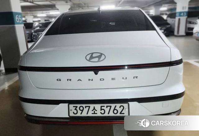 Hyundai Grandeur Hybrid (GN7) 2023 Белый из Кореи, фото 3