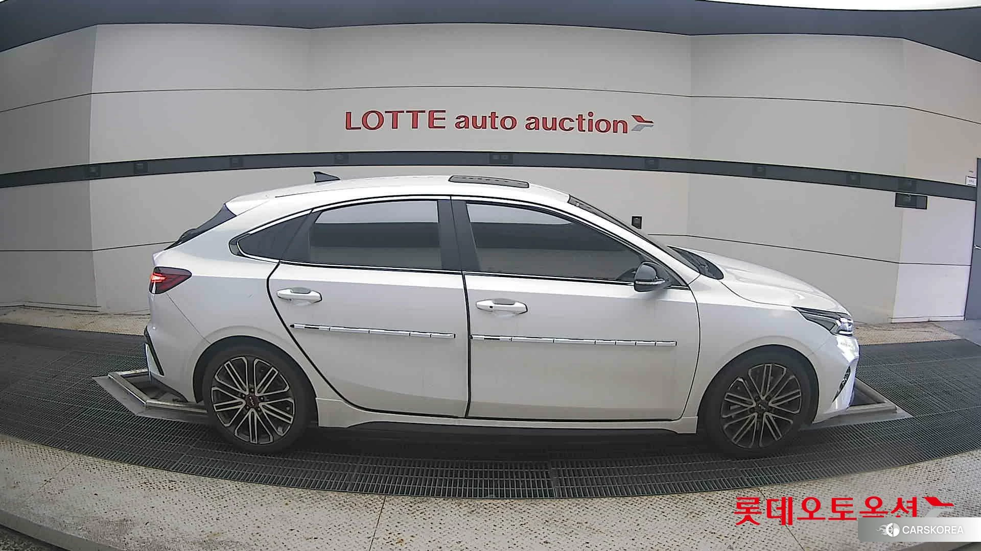 Kia K3 id 4902444 из Кореи 23