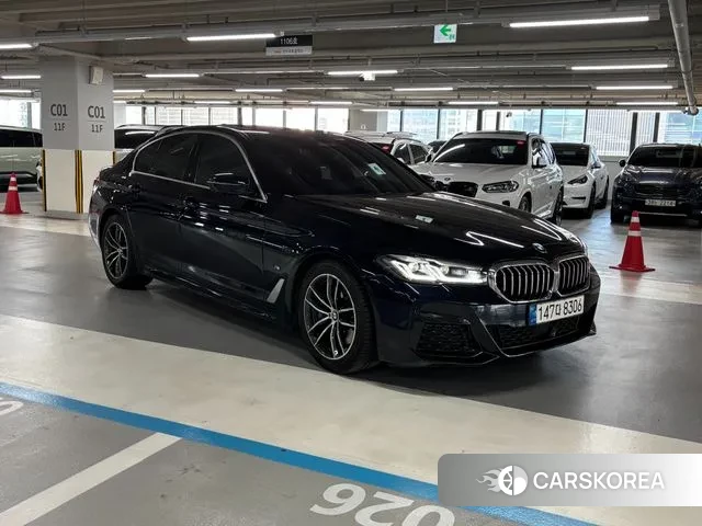 BMW 5 Series (G30) id 3366822 из Кореи 13