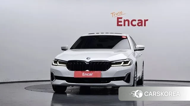 BMW 5 Series (G30) id 2960815 из Кореи 13