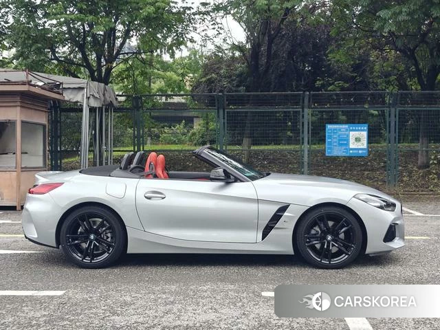 BMW Z4 2023 Серебристо-серый из Китая, фото 3