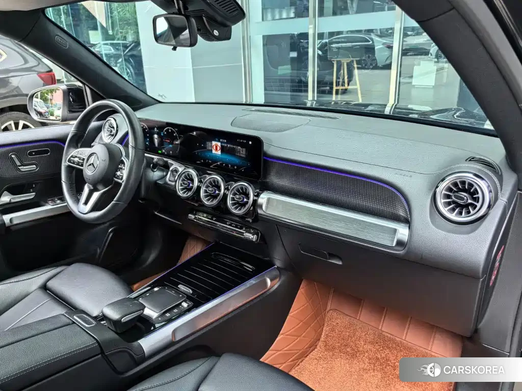Mercedes-Benz EQB 2023 Черный из Китая, фото 4