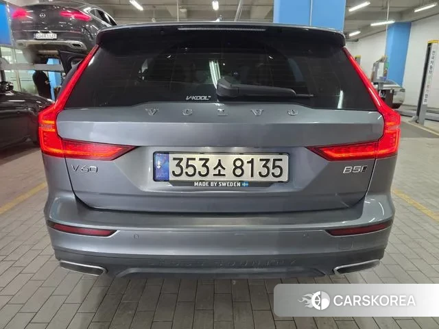 Volvo V60 Cross-Country 2nd Generation 2021 Серый из Кореи, фото 4