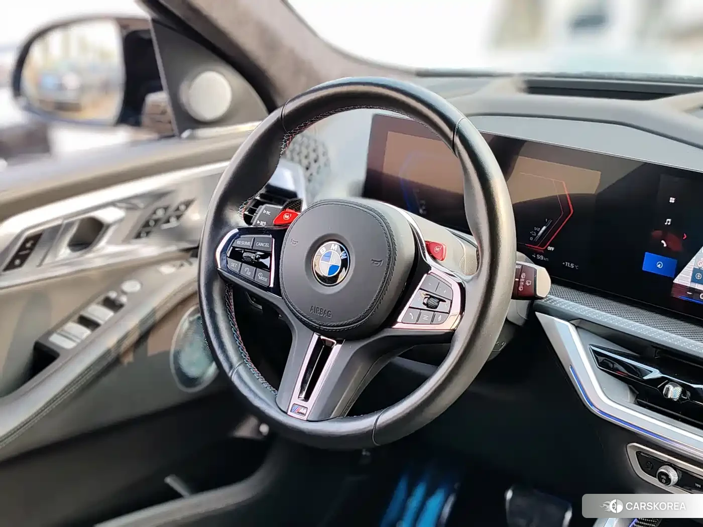 BMW XM id 4685950 из Китая 10