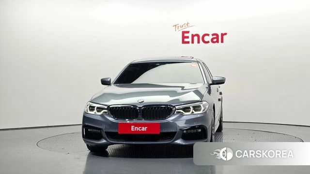 BMW 5 Series (G30) id 4311134 из Кореи 13