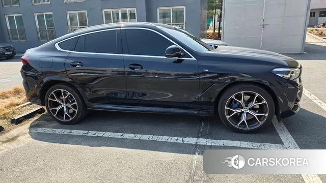 BMW X6 (G06) 2021 Черный из Кореи, фото 3