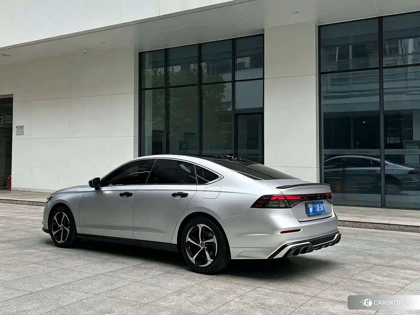 Honda Accord 2024 Silver/gray из Китая, фото 3