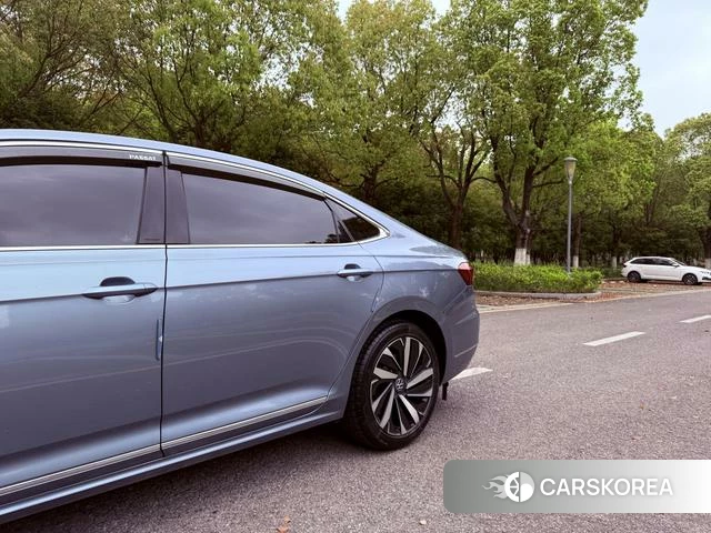 Volkswagen Passat id 4209843 из Китая 9